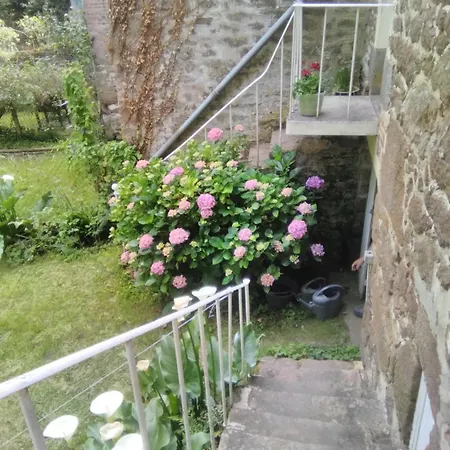 La Petite Maison Au Bord De L'orne *