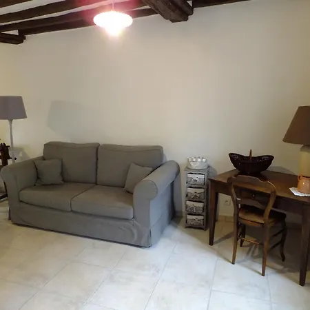 La Petite Maison Au Bord De L'orne *