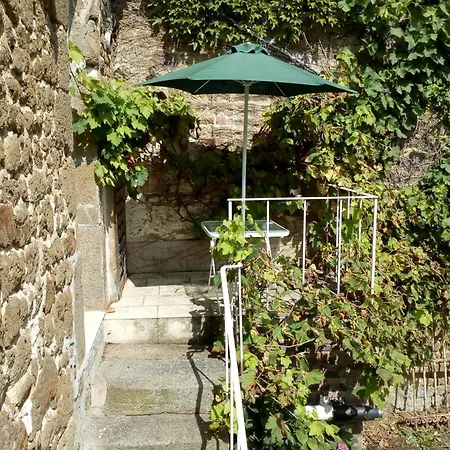 La Petite Maison Au Bord De L'orne Putanges