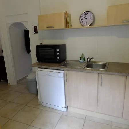 La Petite Maison Au Bord De L'orne * Putanges